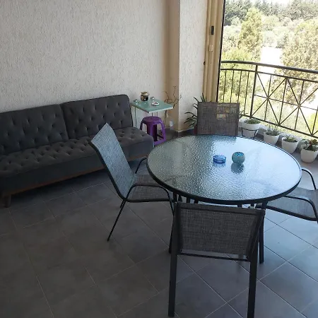 Homestay Private In Shared Near Airport - 24 Hour Shuttle Service *